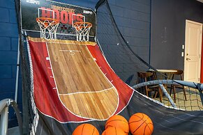 5 Suites - Game Room Theater Room Private Pool