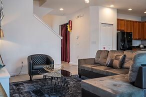 5 Suites - Game Room Theater Room Private Pool