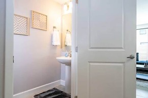 Beautiful 4 Bed 3 5 Bath With Jacuzzi