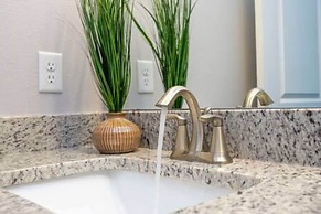 Beautiful 4 Bed 3 5 Bath With Jacuzzi