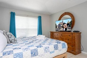 Amazing 5 BR w Game Room Minutes From Disney