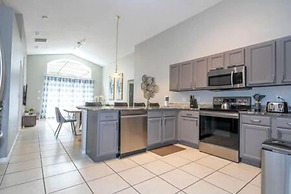 Amazing 5 BR w Game Room Minutes From Disney