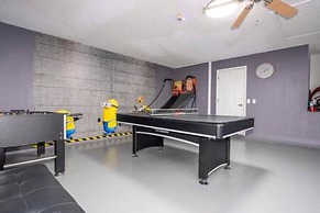 Amazing 5 BR w Game Room Minutes From Disney