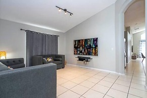 Amazing 5 BR w Game Room Minutes From Disney