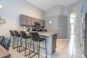 Amazing 5 BR w Game Room Minutes From Disney