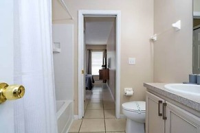 Amazing 5 BR w Game Room Minutes From Disney