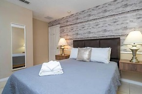 Amazing 5 BR w Game Room Minutes From Disney