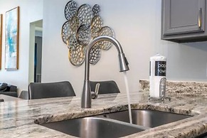 Amazing 5 BR w Game Room Minutes From Disney