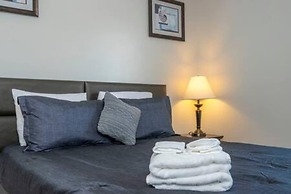 Cozy 3 BR w Private Pool