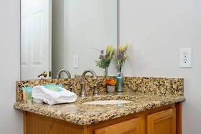 Cozy 3 BR w Private Pool