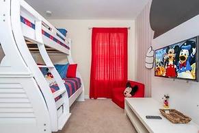 Gorgeous 6 Bedroom w Pool Paradise Palms