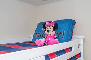 Gorgeous 6 Bedroom w Pool Paradise Palms