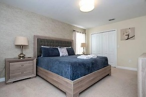 Gorgeous 6 Bedroom w Pool Paradise Palms