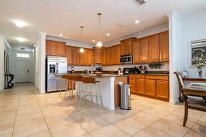 Gorgeous 6 Bedroom w Pool Paradise Palms