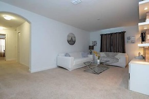 Gorgeous 6 Bedroom w Pool Paradise Palms