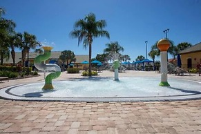 Gorgeous 6 Bedroom w Pool Paradise Palms