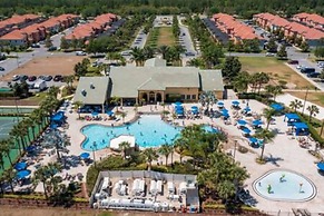 Gorgeous 6 Bedroom w Pool Paradise Palms