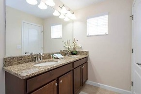 Gorgeous 6 Bedroom w Pool Paradise Palms