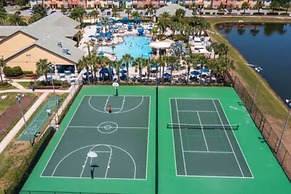 Gorgeous 6 Bedroom w Pool Paradise Palms