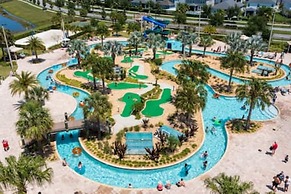 Gorgeous Home With Pool and Lake View