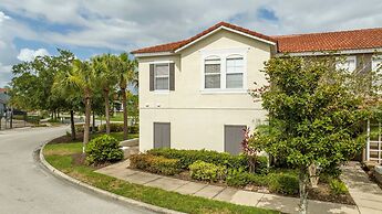 4 Bedrooms Close to Disney