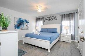 4 Bedrooms Close to Disney