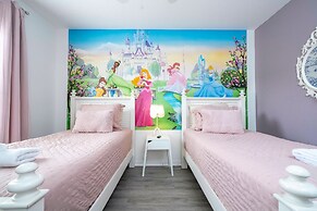 4 Bedrooms Close to Disney