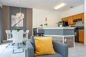 4 Bedrooms Close to Disney