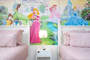 4 Bedrooms Close to Disney