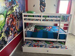 Fabulous 3 Bedroom With Game Room