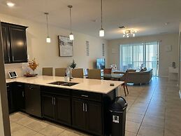 Fabulous 3 Bedroom With Game Room