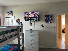 Fabulous 3 Bedroom With Game Room