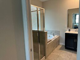 Fabulous 3 Bedroom With Game Room