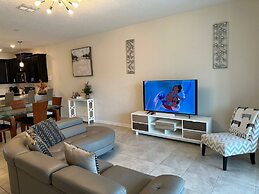 Fabulous 3 Bedroom With Game Room