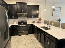 Fabulous 3 Bedroom With Game Room