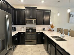 Fabulous 3 Bedroom With Game Room