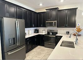 Fabulous 3 Bedroom With Game Room