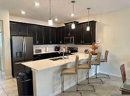 Fabulous 3 Bedroom With Game Room