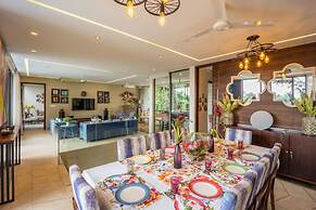 Avior by Hireavilla - 4BR w Infinity Pool in Parra