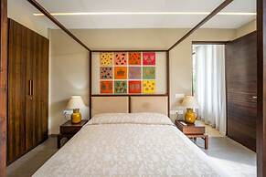 Avior by Hireavilla - 4BR w Infinity Pool in Parra