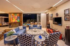 Avior by Hireavilla - 4BR w Infinity Pool in Parra