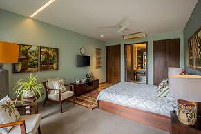 Avior by Hireavilla - 4BR w Infinity Pool in Parra