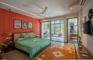 Avior by Hireavilla - 4BR w Infinity Pool in Parra