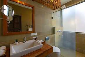 Cliffhouse by Hireavilla -5br w Pvt Pool in Saipem