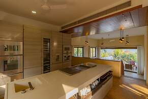 Cliffhouse by Hireavilla -5br w Pvt Pool in Saipem