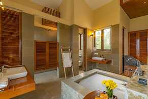 Cliffhouse by Hireavilla -5br w Pvt Pool in Saipem