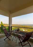 Cliffhouse by Hireavilla -5br w Pvt Pool in Saipem