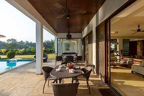 Frangipani by Hireavilla-5br Lux Estate in Alibaug
