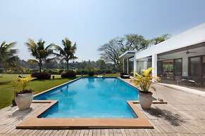 Frangipani by Hireavilla-5br Lux Estate in Alibaug