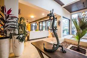 Frangipani by Hireavilla-5br Lux Estate in Alibaug